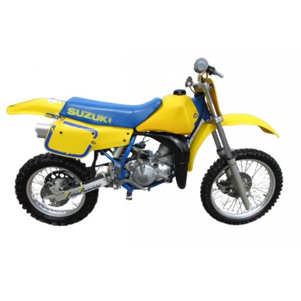 404 Suzuki RM 80, horquilla con distancia entre centros de 34 mm